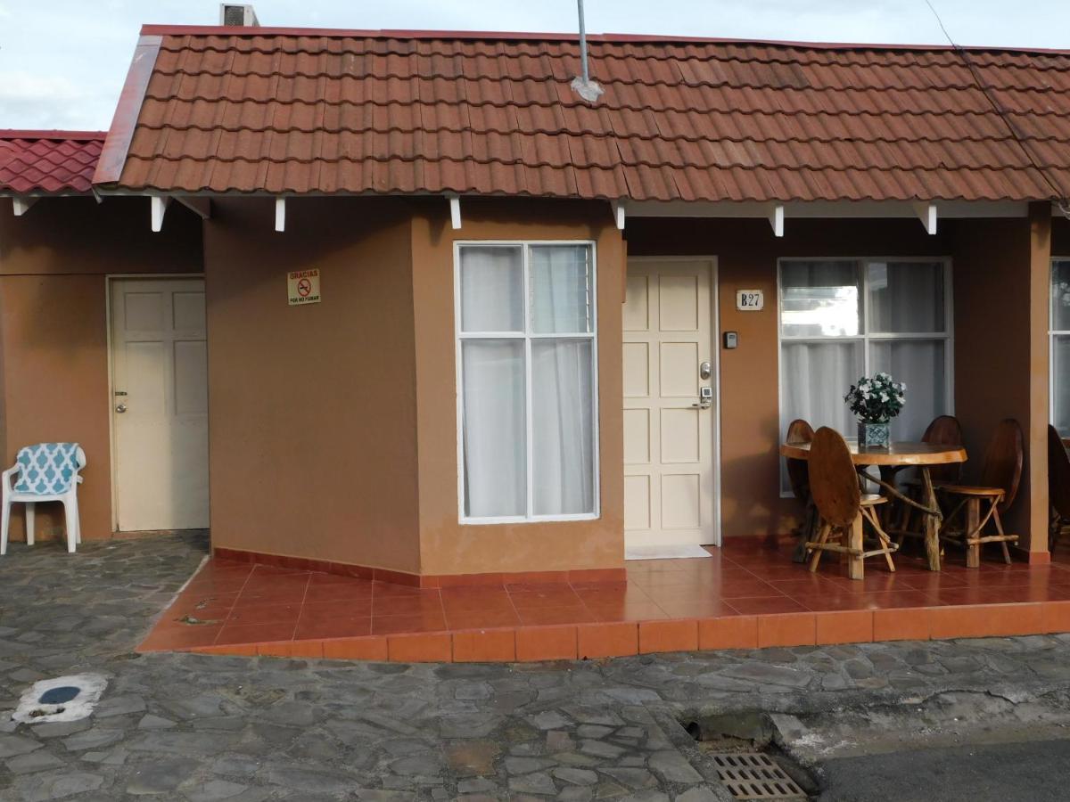 Condo Villa B27 Sleeps Five People - B28 Sleeps Six People - Price Includes Housekeeping Fees Not Taxes - Very Close To The Pool And Beach! Jaco Ngoại thất bức ảnh