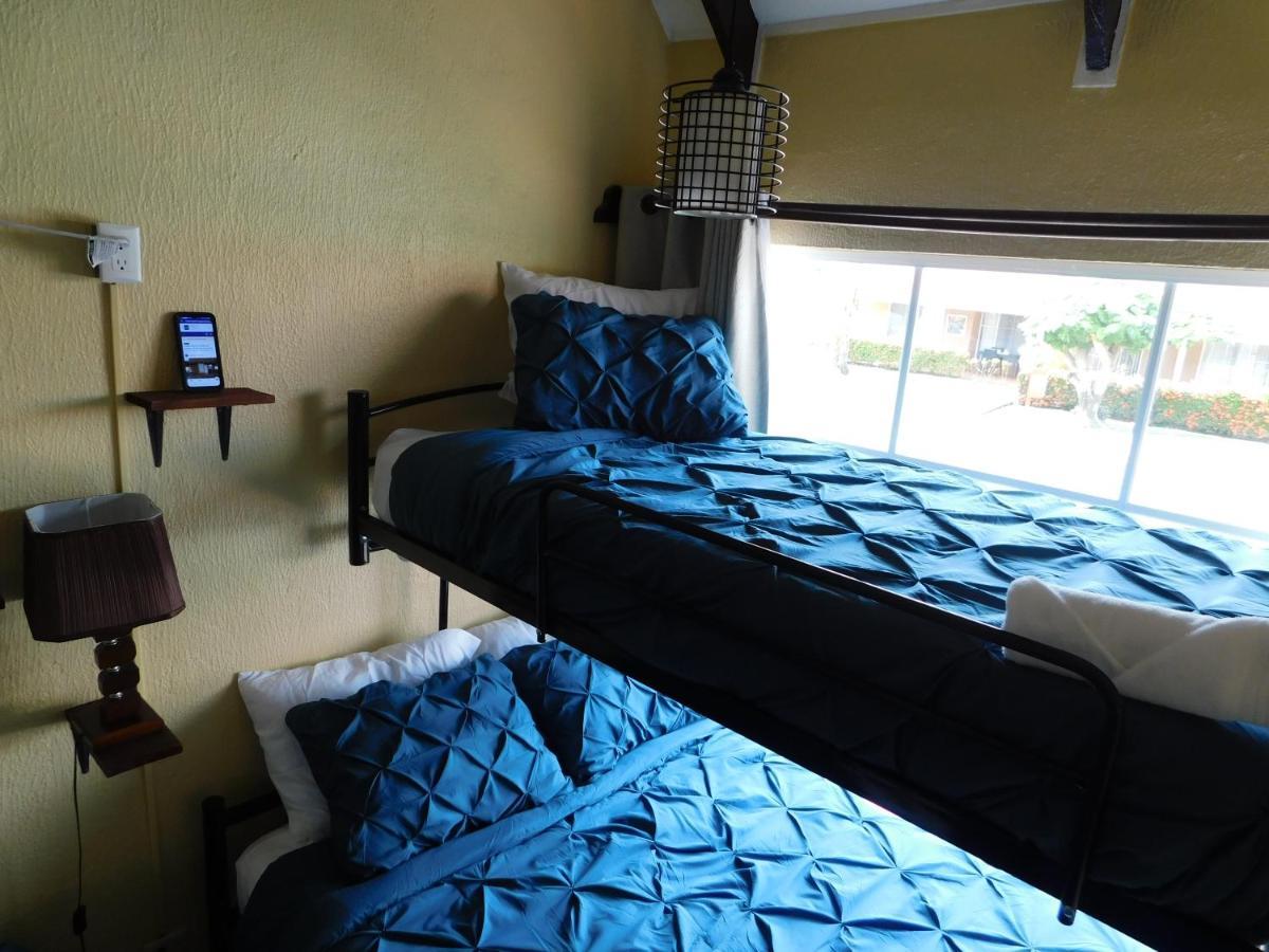 Condo Villa B27 Sleeps Five People - B28 Sleeps Six People - Price Includes Housekeeping Fees Not Taxes - Very Close To The Pool And Beach! Jaco Ngoại thất bức ảnh